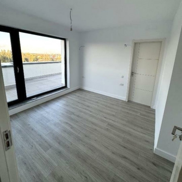 PENTHOUSE 3 CAMERE || PIPERA || 2 TERASE || VEDERE SPRE LAC || COMISION 0%