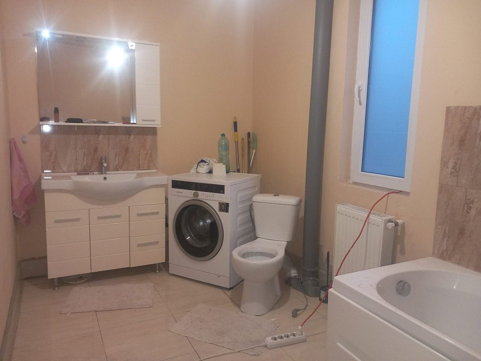 Vila parter si mansarda, teren 500 mp, Tartasesti (Gulia)