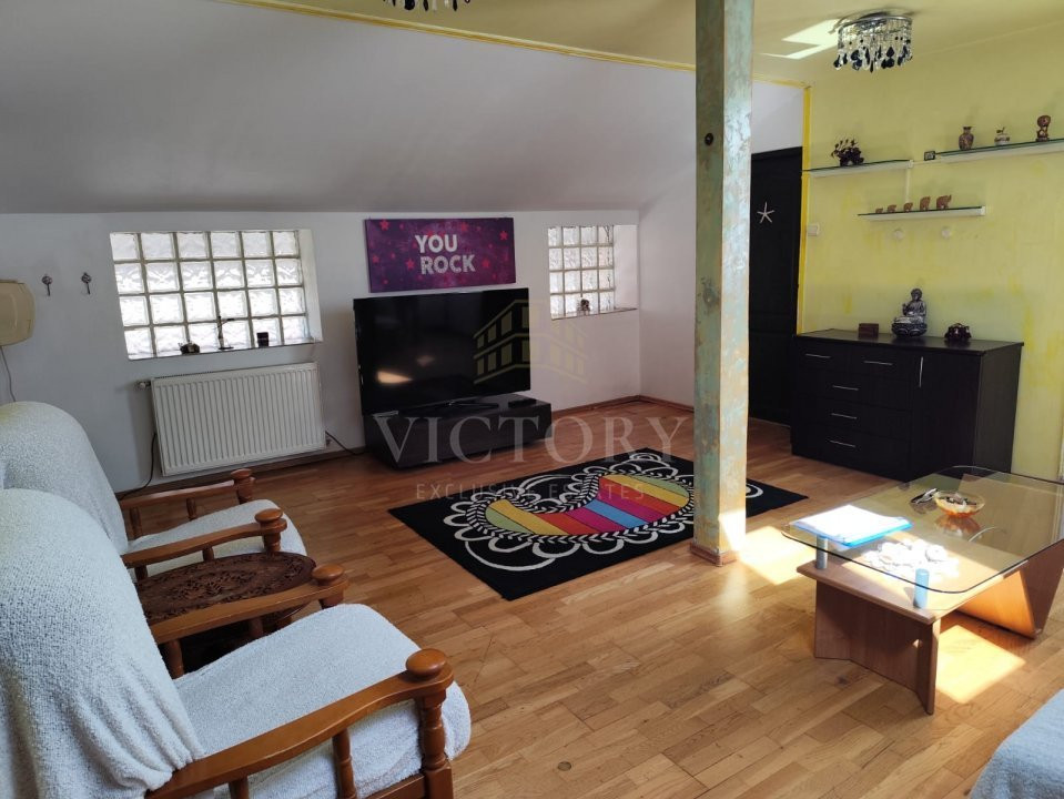 Apartament cochet într-o vilă interbelică 