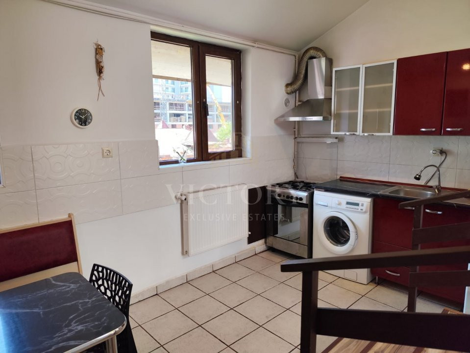 Apartament cochet într-o vilă interbelică 