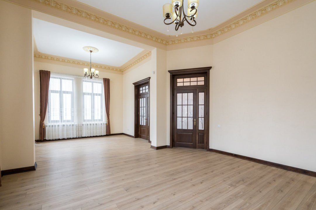 VILA || CALEA VICTORIEI || 15 CAMERE