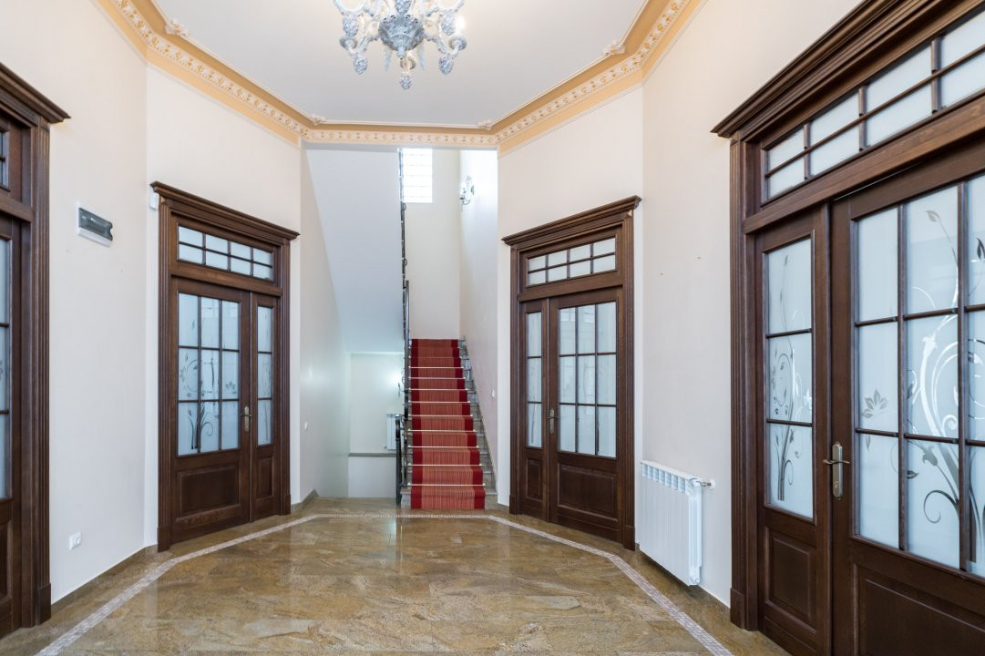VILA || CALEA VICTORIEI || 15 CAMERE