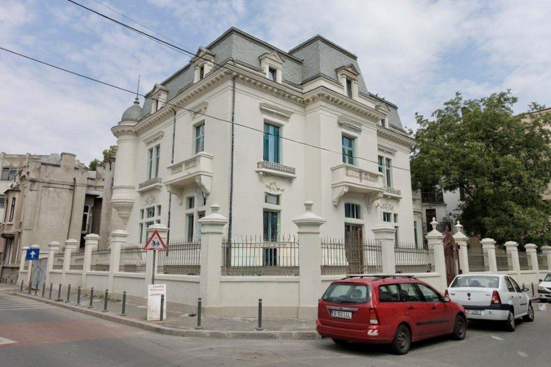VILA || ULTRACENTRAL || 18 CAMERE