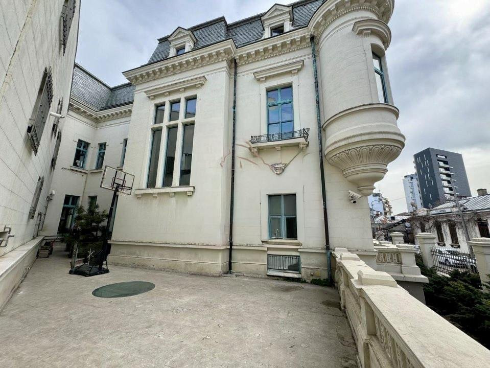 VILA || ULTRACENTRAL || 18 CAMERE
