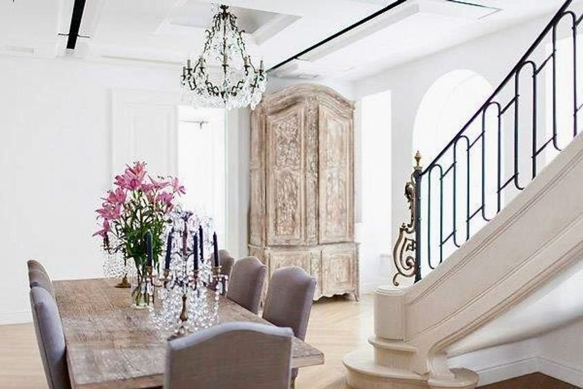 VILA || GRADINA ICOANEI ||