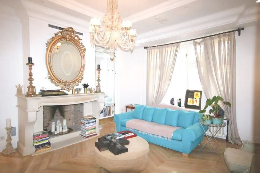 VILA || GRADINA ICOANEI ||