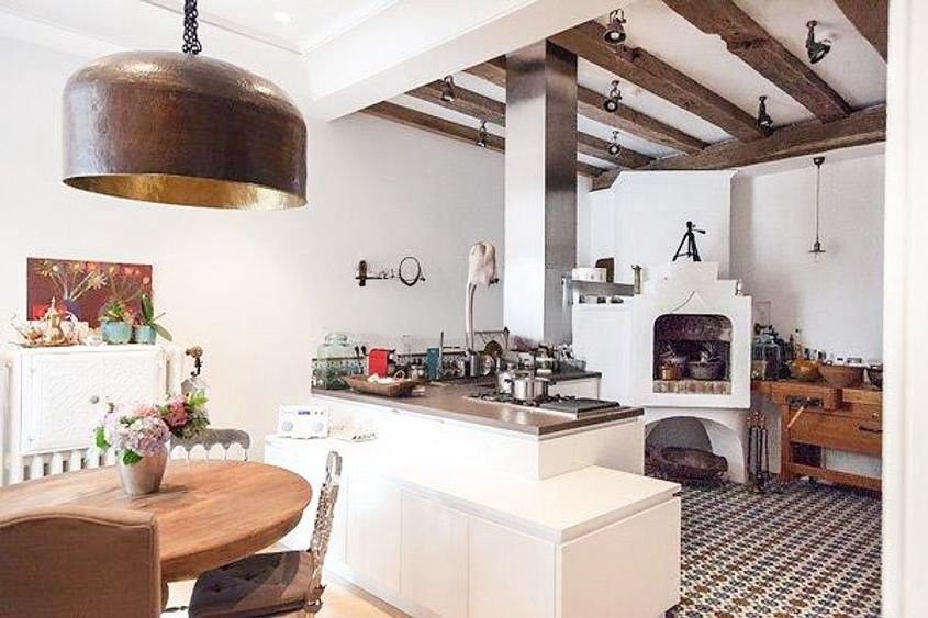 VILA || GRADINA ICOANEI ||
