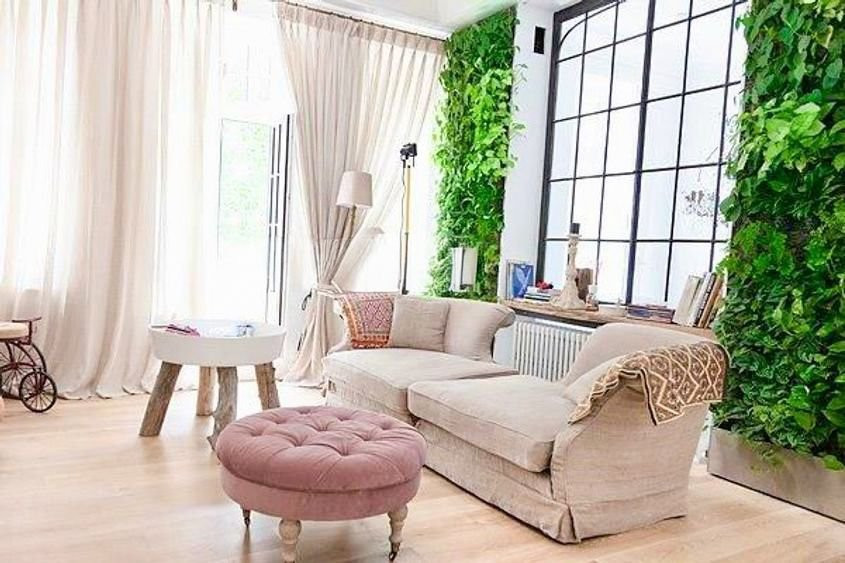 VILA || GRADINA ICOANEI ||