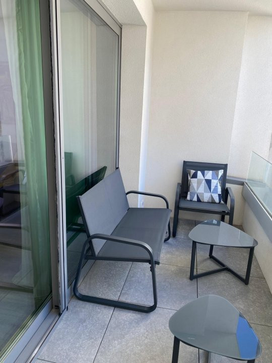 Unirii || garsonieră spațioasă 50 mp, bloc nou || centrală proprie, metrou