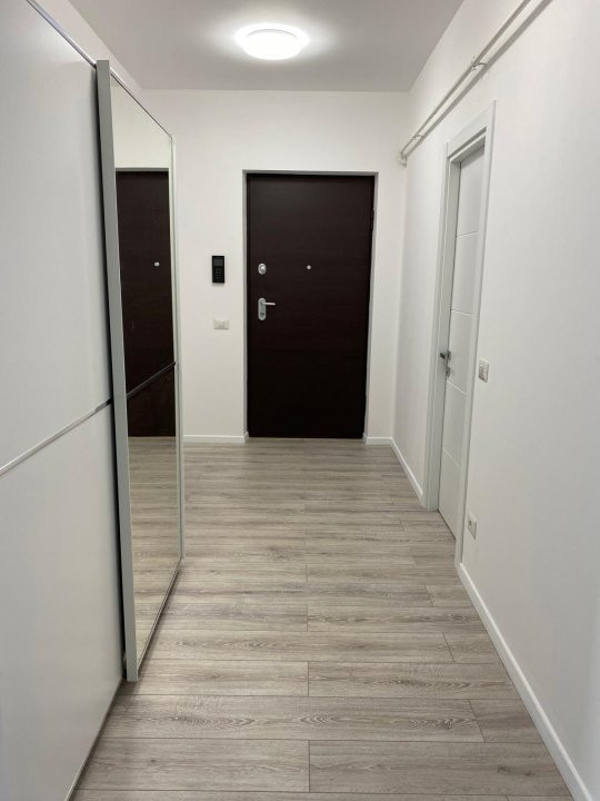 Unirii || garsonieră spațioasă 50 mp, bloc nou || centrală proprie, metrou