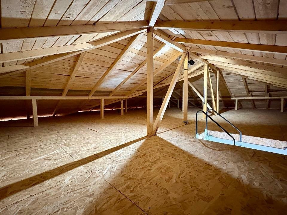 Casă nouă, parter, 4 camere și 2 băi, teren 510 mp