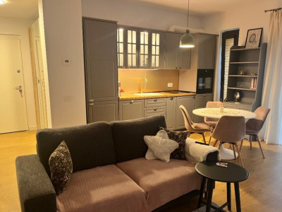 Studio dublu 2 camere de închiriat în complexul Avalon Estate