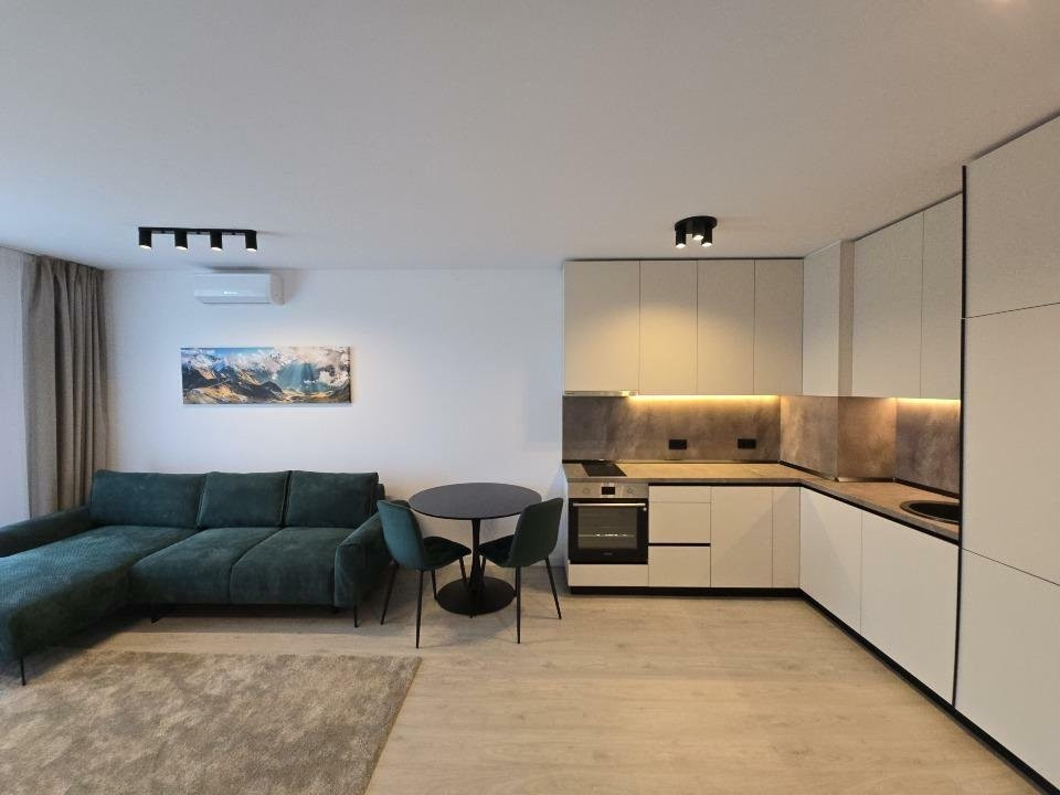 Prima Inchiriere 2 cam Mobilat Vedere spre padure Baneasa Greenfield