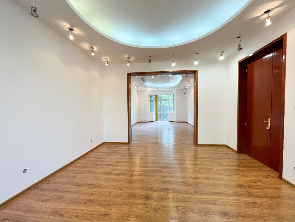 VILA DESTINATII MULTIPLE || SPATIU COMERCIAL || BIROURI || RESTAURANT 