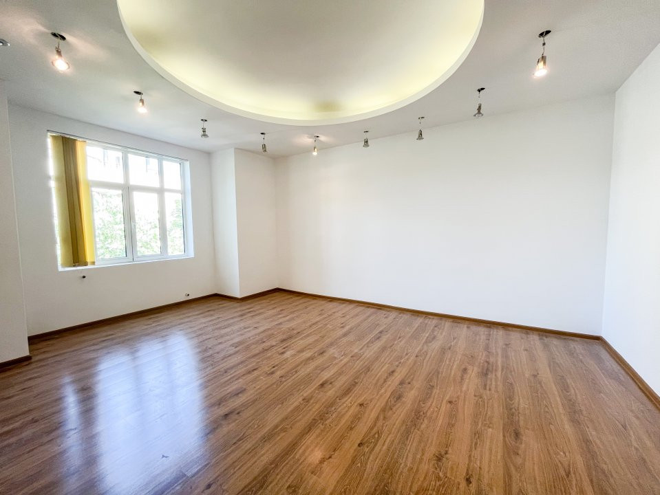 VILA DESTINATII MULTIPLE || SPATIU COMERCIAL || BIROURI || RESTAURANT 