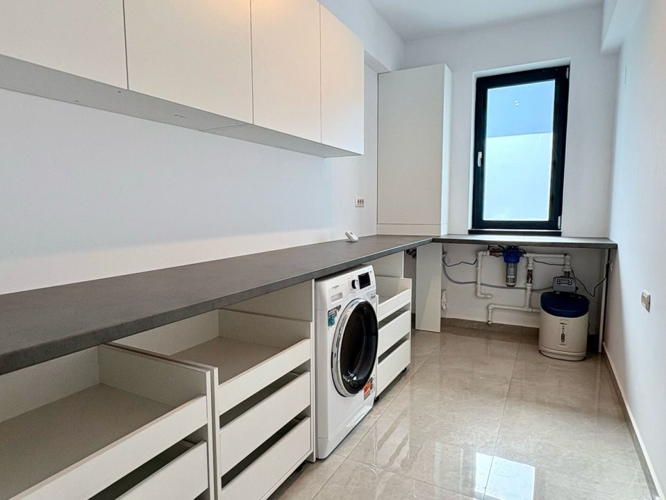 Casă nouă, parter, 4 camere și 2 băi, teren 510 mp