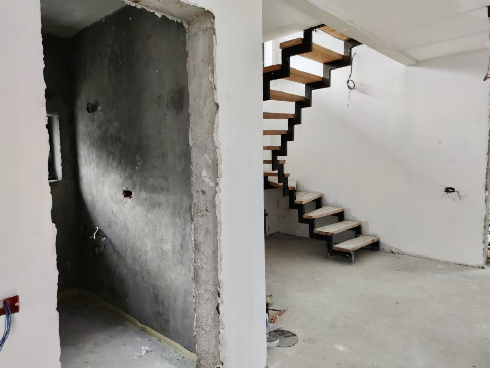 VILA IN LIZIERA PADURII || DEZVOLTATOR || 5 CAMERE