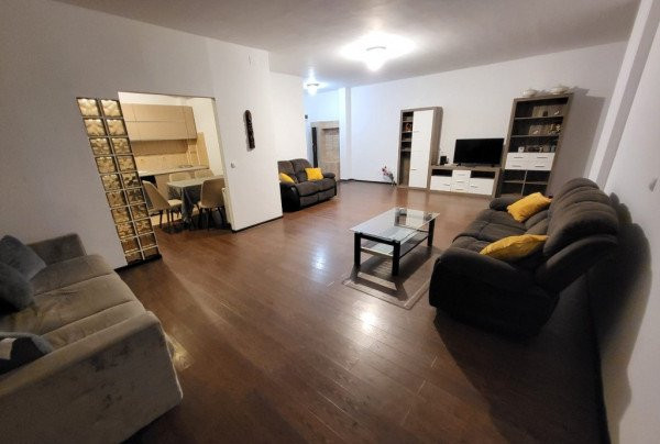 Apartament 3 camere || metrou Straulesti