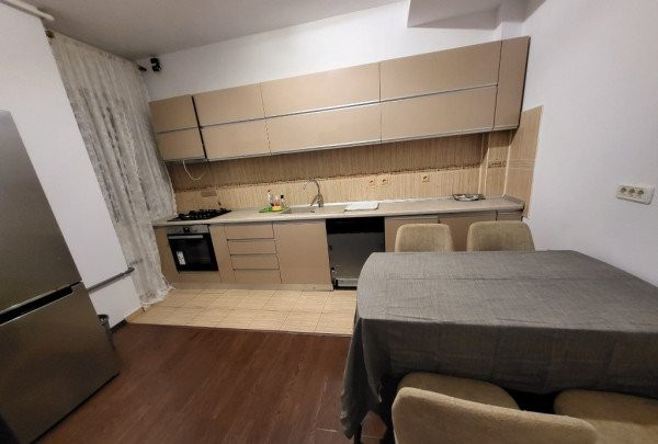 Apartament 3 camere || metrou Straulesti